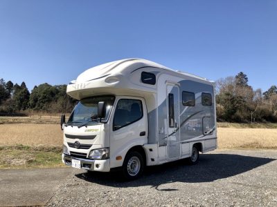 toyota-camroad-outside