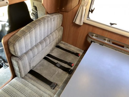 toyota-camroad-seat-2 toyota-camroad-seat-2