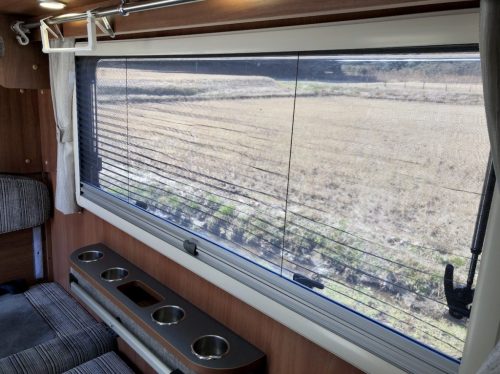 toyota-camroad-insect-net toyota-camroad-insect-net