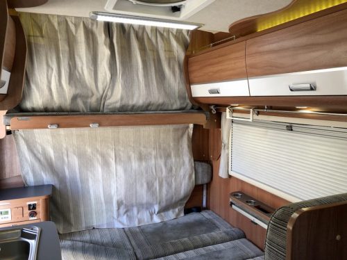 toyota-camroad-curtains toyota-camroad-curtains