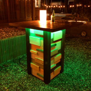 ガーデンテーブル　LEDグリーン照明